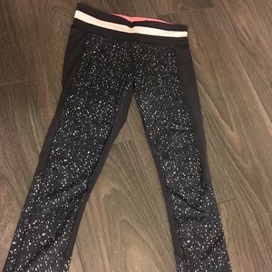 Lululemon | Black Pink Polka Dot | Crop Legging